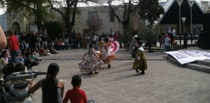 Festival realizado en 2014 en la plaza de Tunuyán en apoyo a Claudia