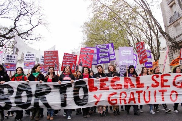 Marcha por el derecho al aborto en Buenos Aires